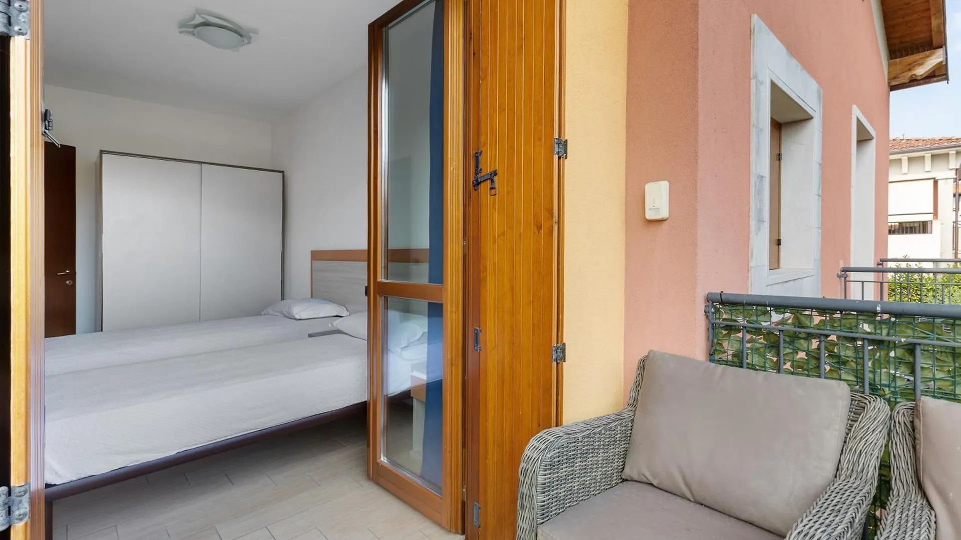 Casa Vacanze Da Ricky App 5 Peschiera del Garda Italia